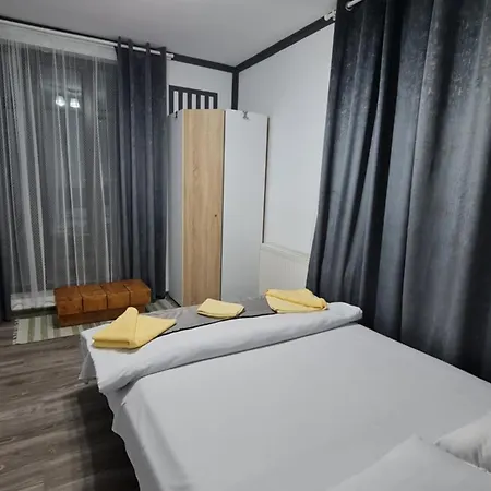 Apartament Pomiculturii 3 *