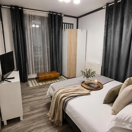 Pomiculturii 3 - Spacious 1br Apartment