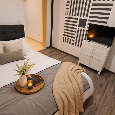 Pomiculturii 3 - Spacious 1br Apartment